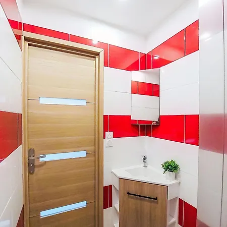 Port 2 By Interhome *